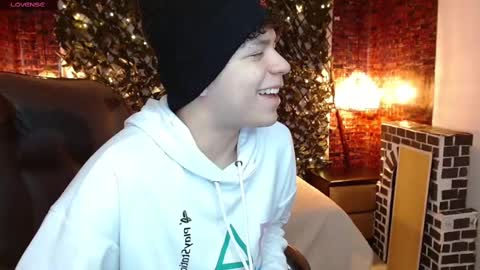 BENJAMIN online show from 12/18/24, 07:30