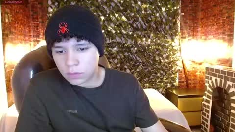 BENJAMIN online show from 12/23/24, 07:41