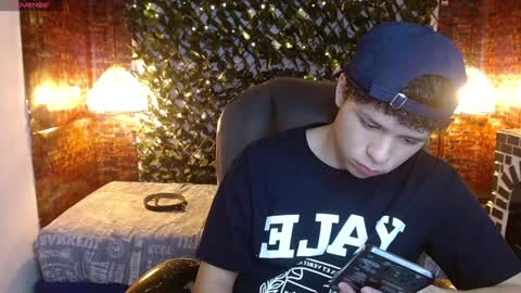 BENJAMIN online show from 01/04/25, 10:34