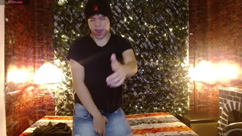 BENJAMIN online show from 01/10/25, 08:26