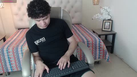 BENJAMIN online show from 02/02/25, 01:19