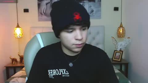 BENJAMIN online show from 02/18/25, 11:41