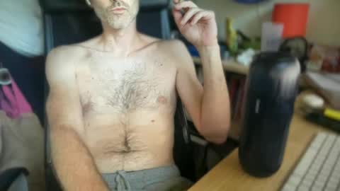 Snapshot of benjdean chatting on 06/23/26, 10:57 benjdean online show from 06/23/26, 10:57