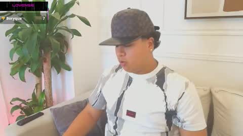 Snapshot of bennett_alejoo chatting on 10/24/25, 09:33 bennett_alejoo online show from 10/24/25, 09:33