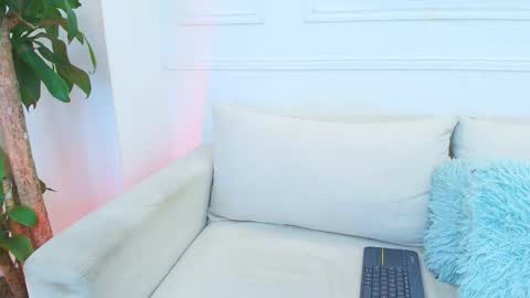 Snapshot of bennett_alejoo chatting on 11/22/25, 06:51 bennett_alejoo online show from 11/22/25, 06:51