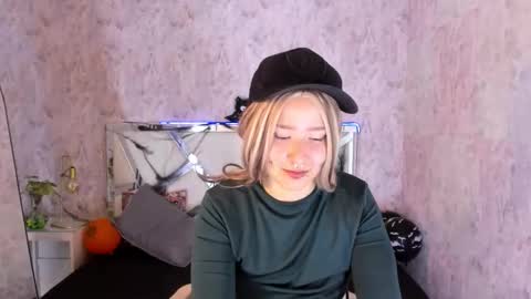 Snapshot of benny_wilson chatting on 10/08/25, 04:10 benny_wilson online show from 10/08/25, 04:10