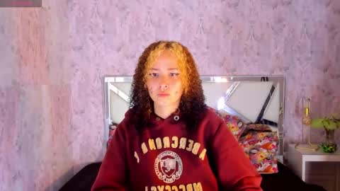 Snapshot of benny_wilson chatting on 10/21/25, 03:40 benny_wilson online show from 10/21/25, 03:40