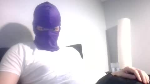 Snapshot of bennybueno chatting on 05/28/26, 02:53 bennybueno online show from 05/28/26, 02:53