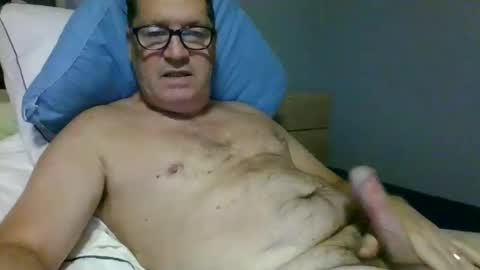 Snapshot of bennybutterfly007 chatting on 12/03/24, 09:33 bennybutterfly007 online show from 12/03/24, 09:33