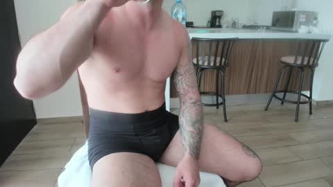 Snapshot of benthebodybuilder chatting on 12/09/24, 09:05 Ben Braxton online show from 12/09/24, 09:05