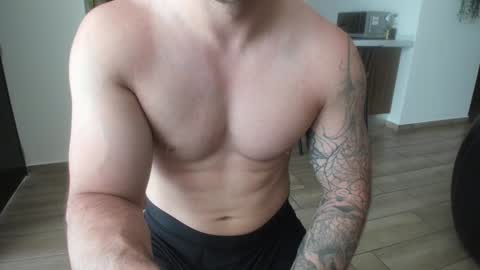 Snapshot of benthebodybuilder chatting on 12/15/24, 03:53 Ben Braxton online show from 12/15/24, 03:53