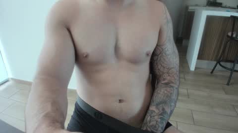 Snapshot of benthebodybuilder chatting on 01/04/25, 04:22 Ben Braxton online show from 01/04/25, 04:22