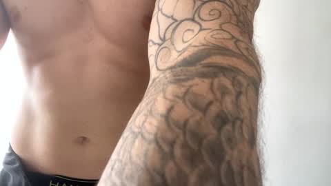 Snapshot of benthebodybuilder chatting on 01/26/25, 05:13 Ben Braxton online show from 01/26/25, 05:13