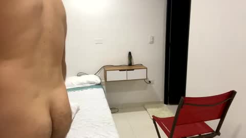 Snapshot of benthebodybuilder chatting on 02/20/25, 08:36 Ben Braxton online show from 02/20/25, 08:36