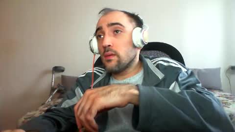 bentish online show from 12/20/24, 08:17