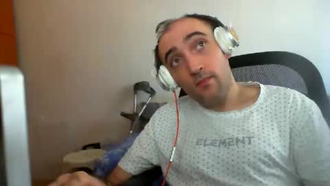 bentish online show from 09/27/25, 08:52