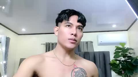 Snapshot of bentlyfuck chatting on 11/03/25, 07:37 bentlyfuck online show from 11/03/25, 07:37