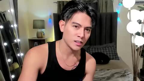 Snapshot of bentlyfuck chatting on 11/30/25, 10:41 bentlyfuck online show from 11/30/25, 10:41