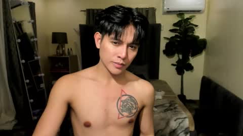 Snapshot of bentlyfuck chatting on 12/20/25, 06:15 bentlyfuck online show from 12/20/25, 06:15