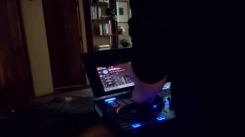 Snapshot of bentpilot chatting on 11/08/25, 07:23 bentpilot online show from 11/08/25, 07:23