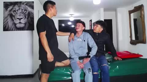 benz boys online show from 09/18/25, 11:34