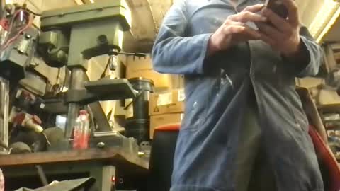 Snapshot of berg_boy chatting on 10/25/25, 10:34 Martin online show from 10/25/25, 10:34