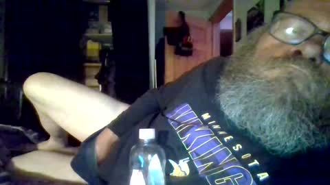 Snapshot of bergeeric1970 chatting on 06/26/26, 03:44 bergeeric1970 online show from 06/26/26, 03:44