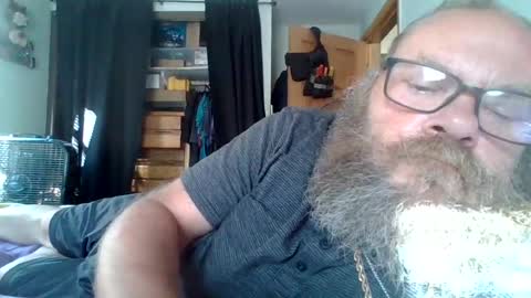 Snapshot of bergeeric1970 chatting on 07/18/26, 01:37 bergeeric1970 online show from 07/18/26, 01:37