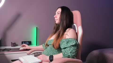 BeriesNiks online show from 12/20/24, 02:38