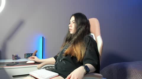 BeriesNiks online show from 01/17/25, 03:00