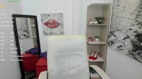 Snapshot of berlin_kaiser chatting on 12/26/24, 04:25 Berlin online show from 12/26/24, 04:25