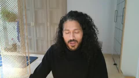 Snapshot of berlinz900 chatting on 10/19/25, 08:37 berlinz900 online show from 10/19/25, 08:37