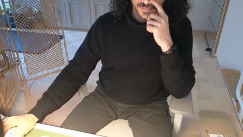 Snapshot of berlinz900 chatting on 11/12/25, 07:42 berlinz900 online show from 11/12/25, 07:42