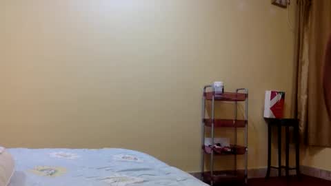 tixxie  online show from 10/14/25, 04:30