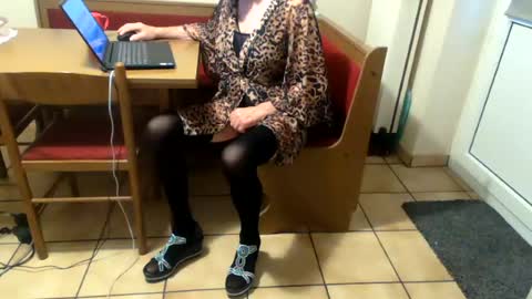 Bernadetanylon online show from 07/23/26, 04:21