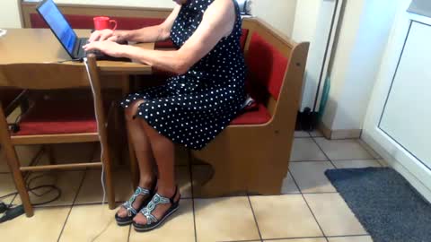 Bernadetanylon online show from 07/31/26, 05:18