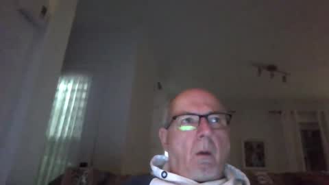 Snapshot of bernard1102 chatting on 01/14/25, 10:59 bernard1102 online show from 01/14/25, 10:59