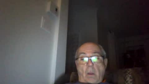 Snapshot of bernard1102 chatting on 11/12/25, 02:56 bernard1102 online show from 11/12/25, 02:56
