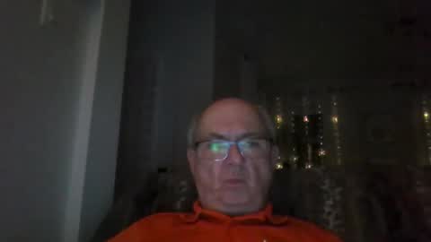 Snapshot of bernard1102 chatting on 01/14/26, 02:50 bernard1102 online show from 01/14/26, 02:50