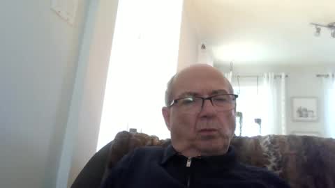 Snapshot of bernard1102 chatting on 03/01/26, 02:41 bernard1102 online show from 03/01/26, 02:41