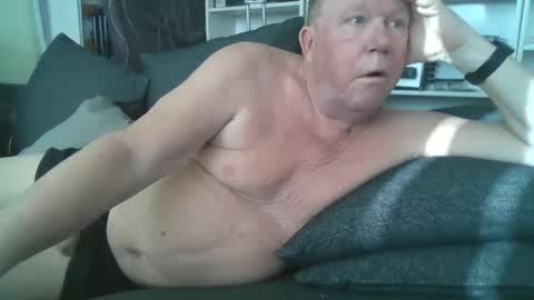 Snapshot of berra3232 chatting on 02/11/25, 11:10 berra online show from 02/11/25, 11:10