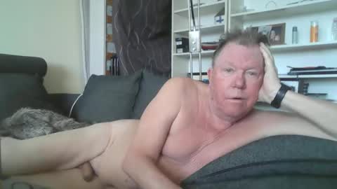 Snapshot of berra3232 chatting on 03/01/25, 01:18 berra online show from 03/01/25, 01:18