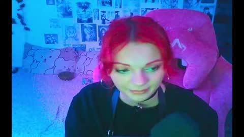 BerrieKitten online show from 11/02/25, 05:04