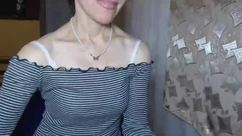 Snapshot of berry2024 chatting on 11/27/25, 06:15 berry2024 online show from 11/27/25, 06:15