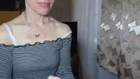 Snapshot of berry2024 chatting on 12/05/25, 06:44 berry2024 online show from 12/05/25, 06:44