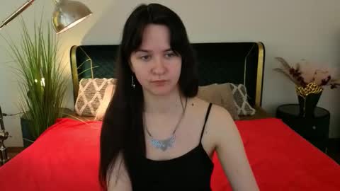 Snapshot of berrydiva chatting on 03/30/26, 01:01 Violette online show from 03/30/26, 01:01