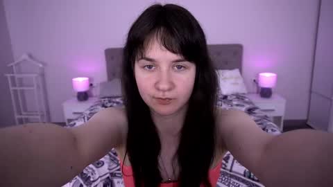 Snapshot of berrydiva chatting on 05/25/26, 01:06 Violette online show from 05/25/26, 01:06