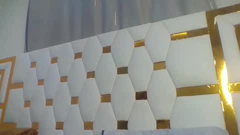 Snapshot of berryl8 chatting on 10/26/25, 07:09 berryl online show from 10/26/25, 07:09