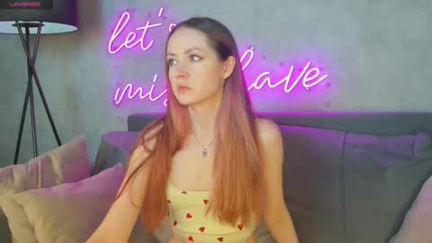 Snapshot of berta_kelly chatting on 11/17/25, 01:11 Berta online show from 11/17/25, 01:11