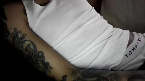 Snapshot of bertdollaz757 chatting on 12/21/24, 09:36 ToxicPipe757 online show from 12/21/24, 09:36